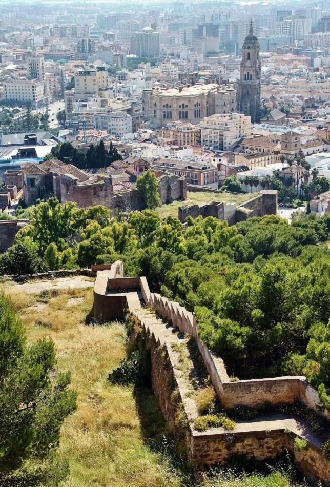 Apartament La Bella Escondida Piscina Campo De Golf Solarium Y Parking En Centro Historico Malaga Zewnętrze zdjęcie